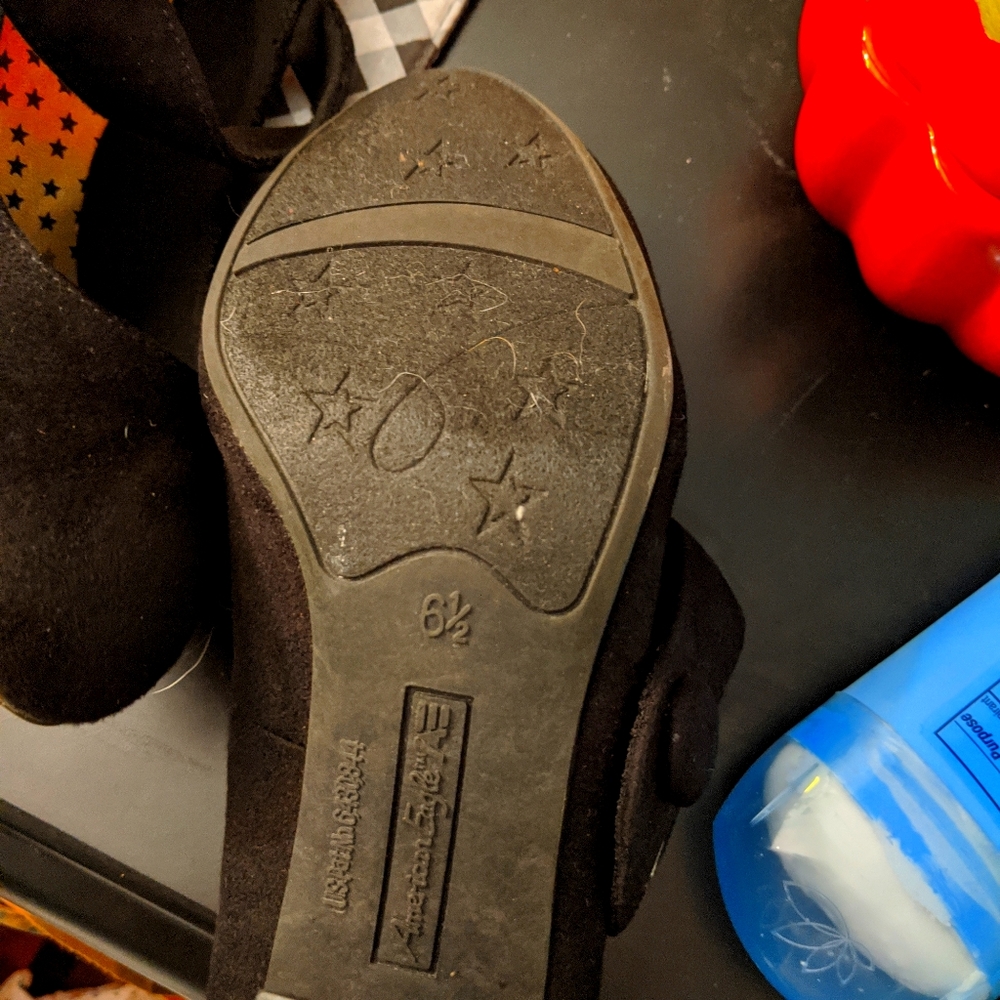 American eagle heels